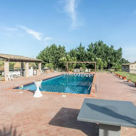 1 Bedroom Amazing In *